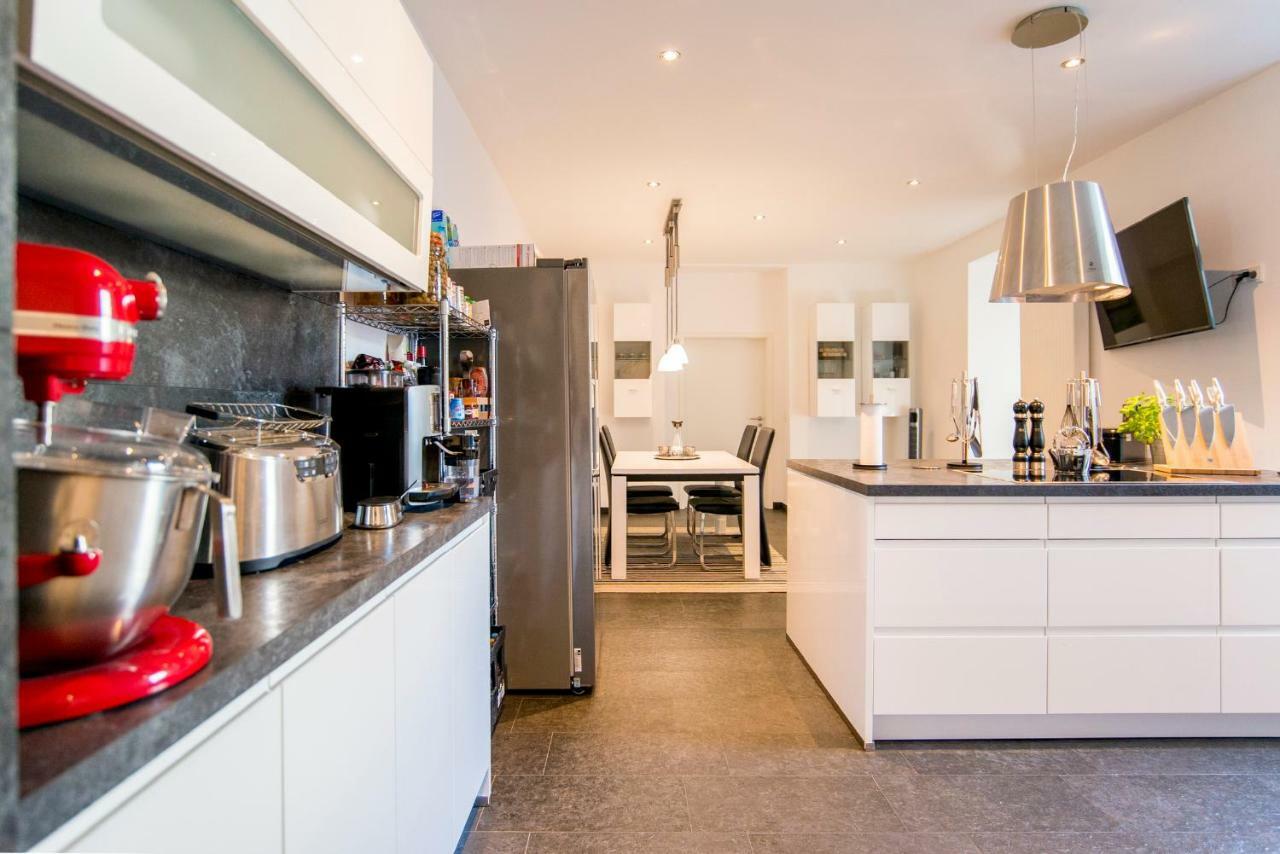 White Lofty Und White Studio Düsseldorf Eksteriør billede