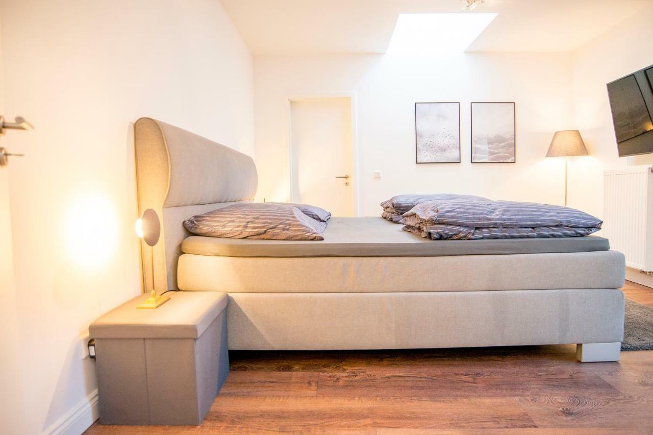 White Lofty Und White Studio Düsseldorf Eksteriør billede
