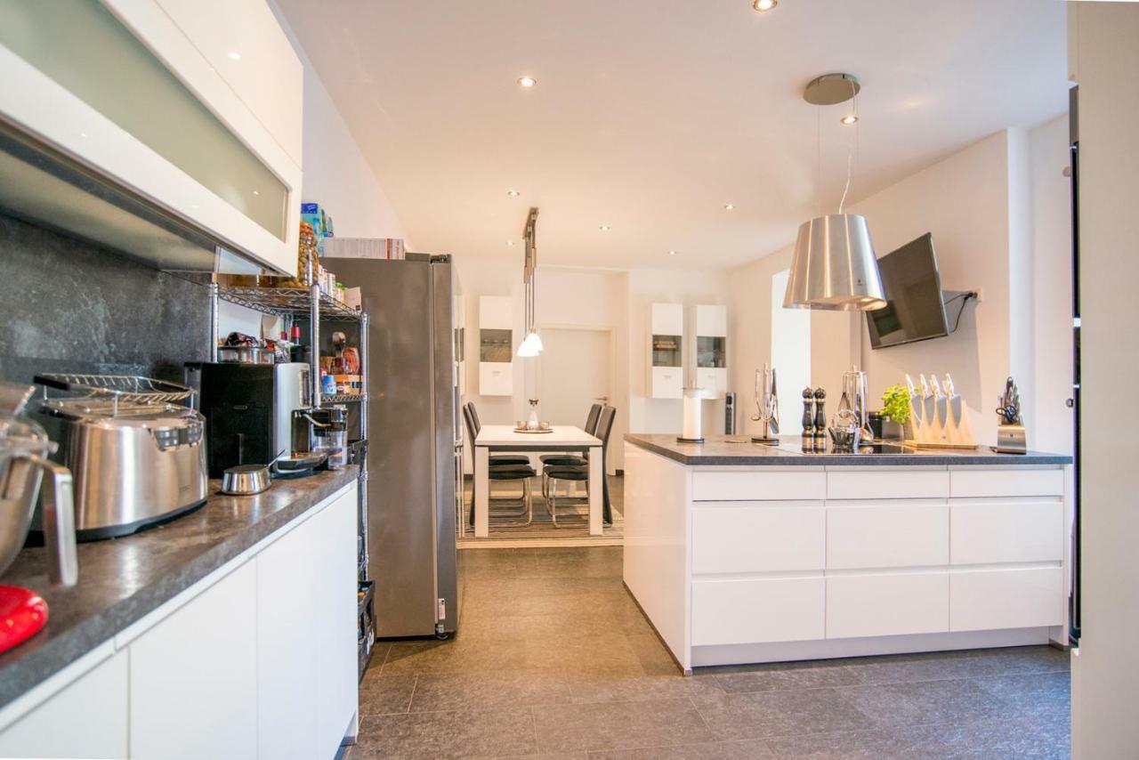 White Lofty Und White Studio Düsseldorf Eksteriør billede